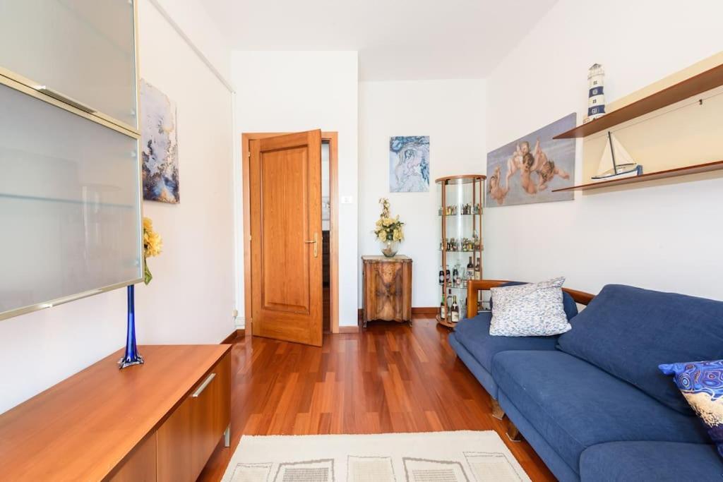 Parking & Wifi City Walls Apartment Пістоя Екстер'єр фото